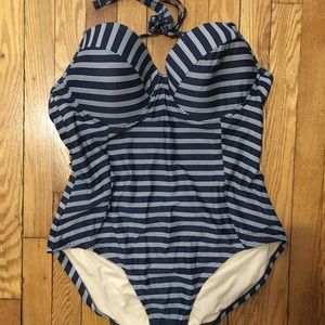 Vintage pin up bathing suit